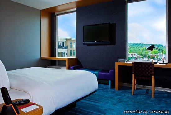 מלון הומווד Aloft Birmingham Soho Square מראה חיצוני תמונה